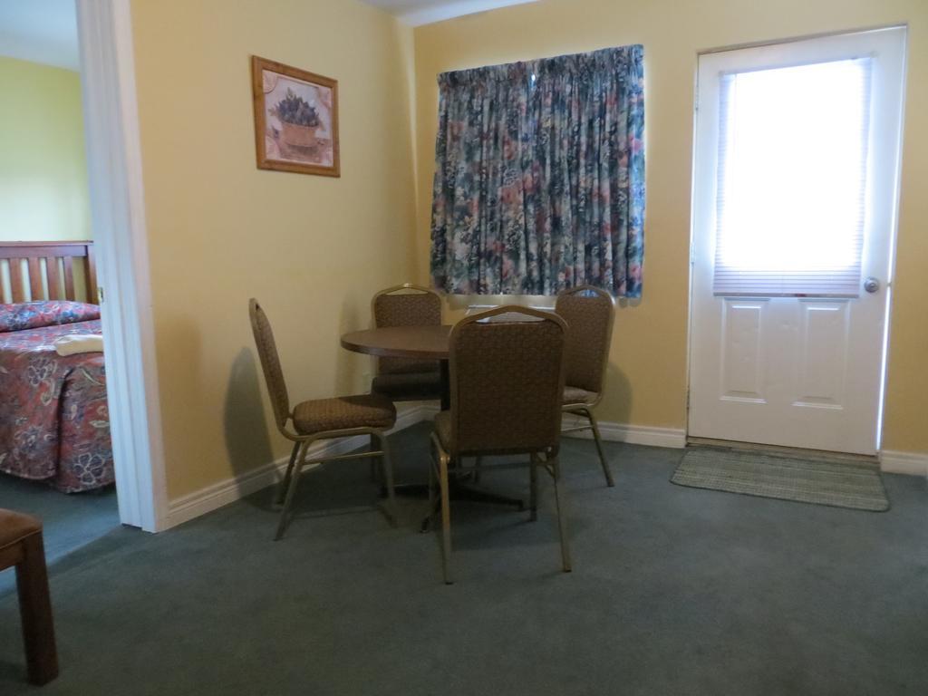 Villa Nova Motel Wasaga Beach Ngoại thất bức ảnh