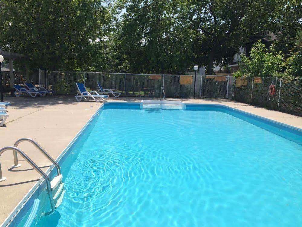 Villa Nova Motel Wasaga Beach Ngoại thất bức ảnh