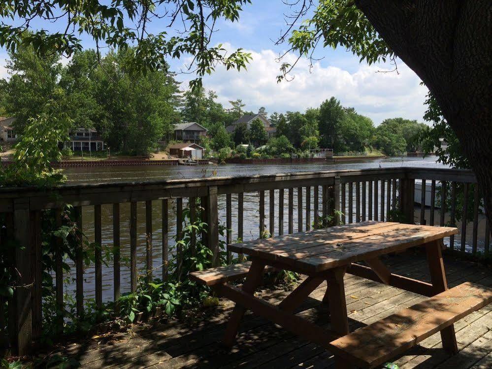 Villa Nova Motel Wasaga Beach Ngoại thất bức ảnh